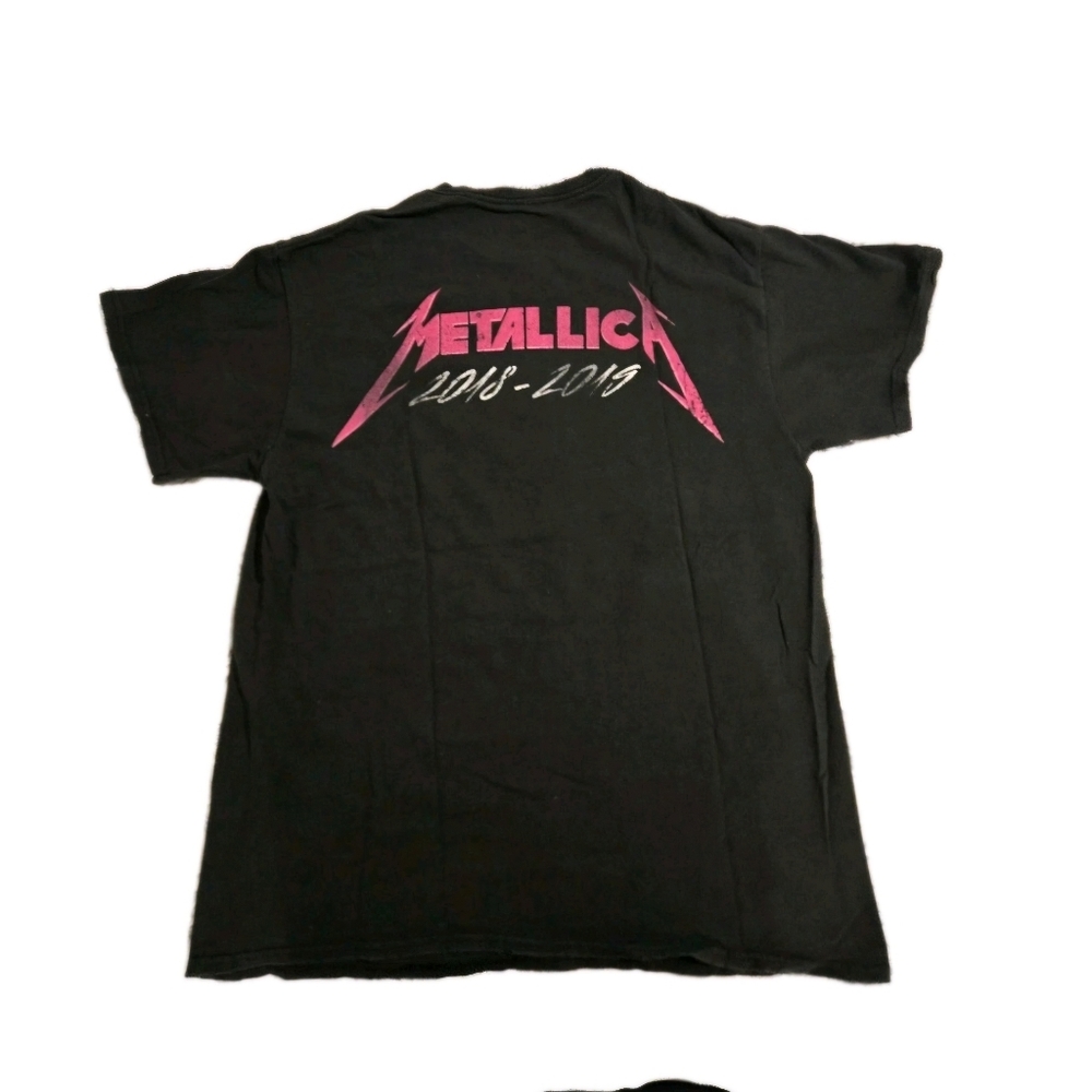 Woman's Metallica Offical Concert 2018-2019 T-Shirt - Picture 3 of 4